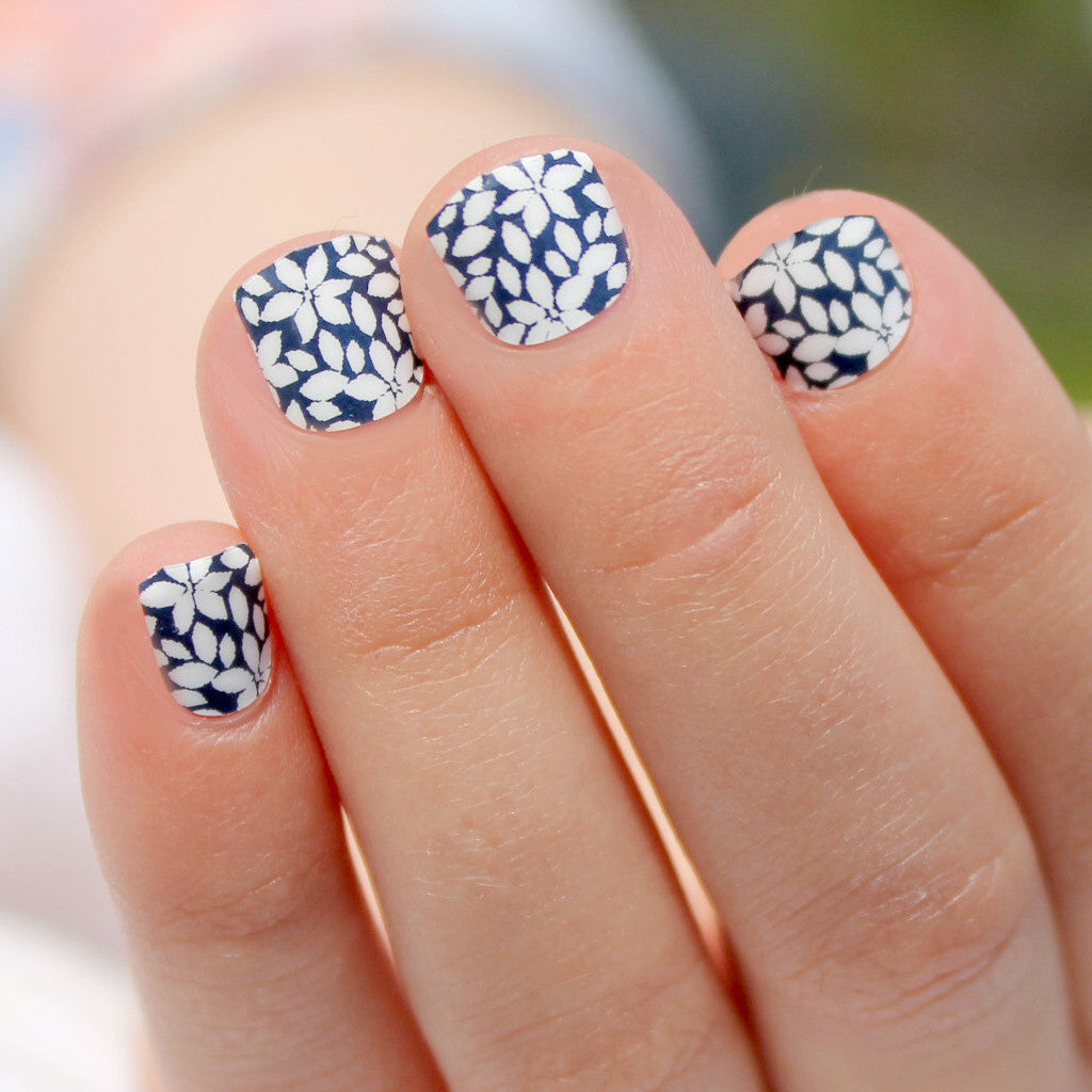 Adorable Navy Flower Nail Art for Kids