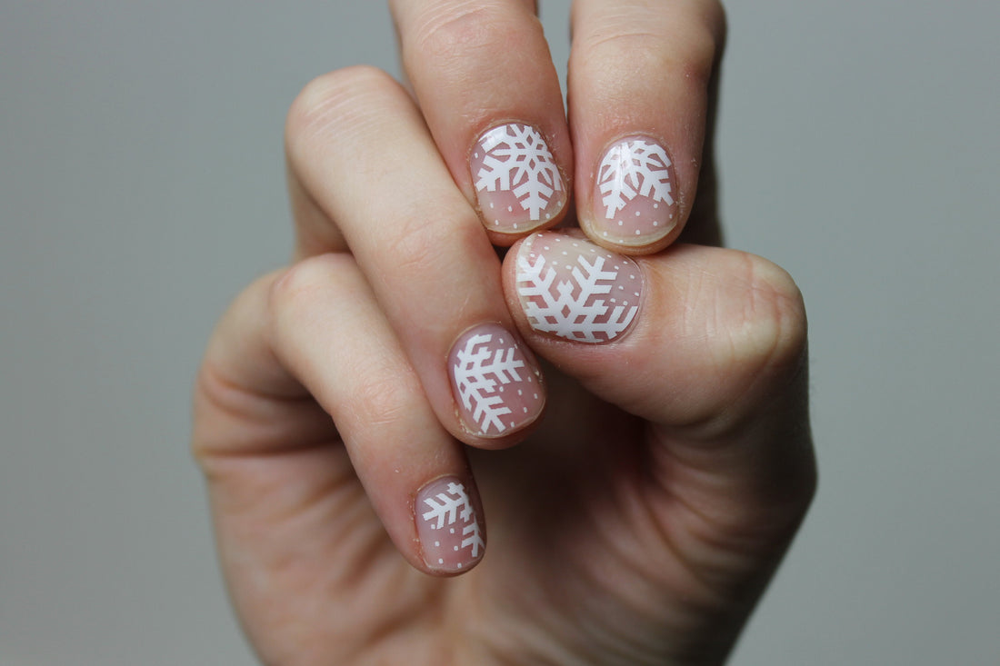 White Snowflake Nail Wraps
